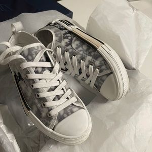 Dior sneakers